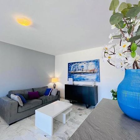 Le Pinede - Apt 4 Prs- Parking - Clim - 500M Plages Antibes Buitenkant foto